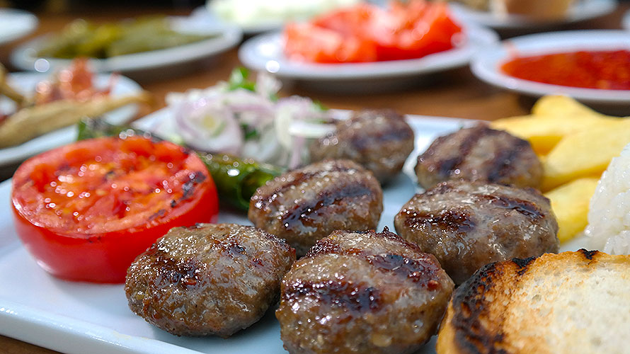 Edirne Köftesi — Aydın Tava Ciğer Edirne